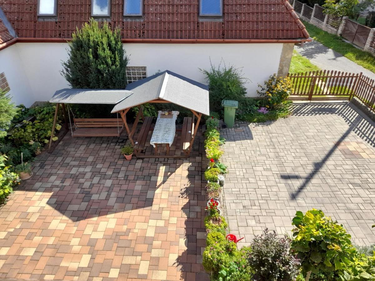 Ferienwohnung Harmonia Vendeghaz 100 Meterre Az Igali Gyogyfuerdotol Exterior foto