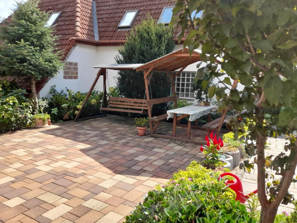 Ferienwohnung Harmonia Vendeghaz 100 Meterre Az Igali Gyogyfuerdotol Exterior foto